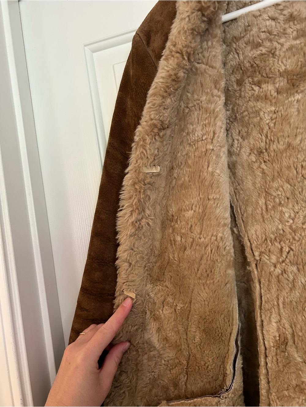 90s Guess Penny Lane Inspired Authentic Leather Coat - Picture 7 of 11